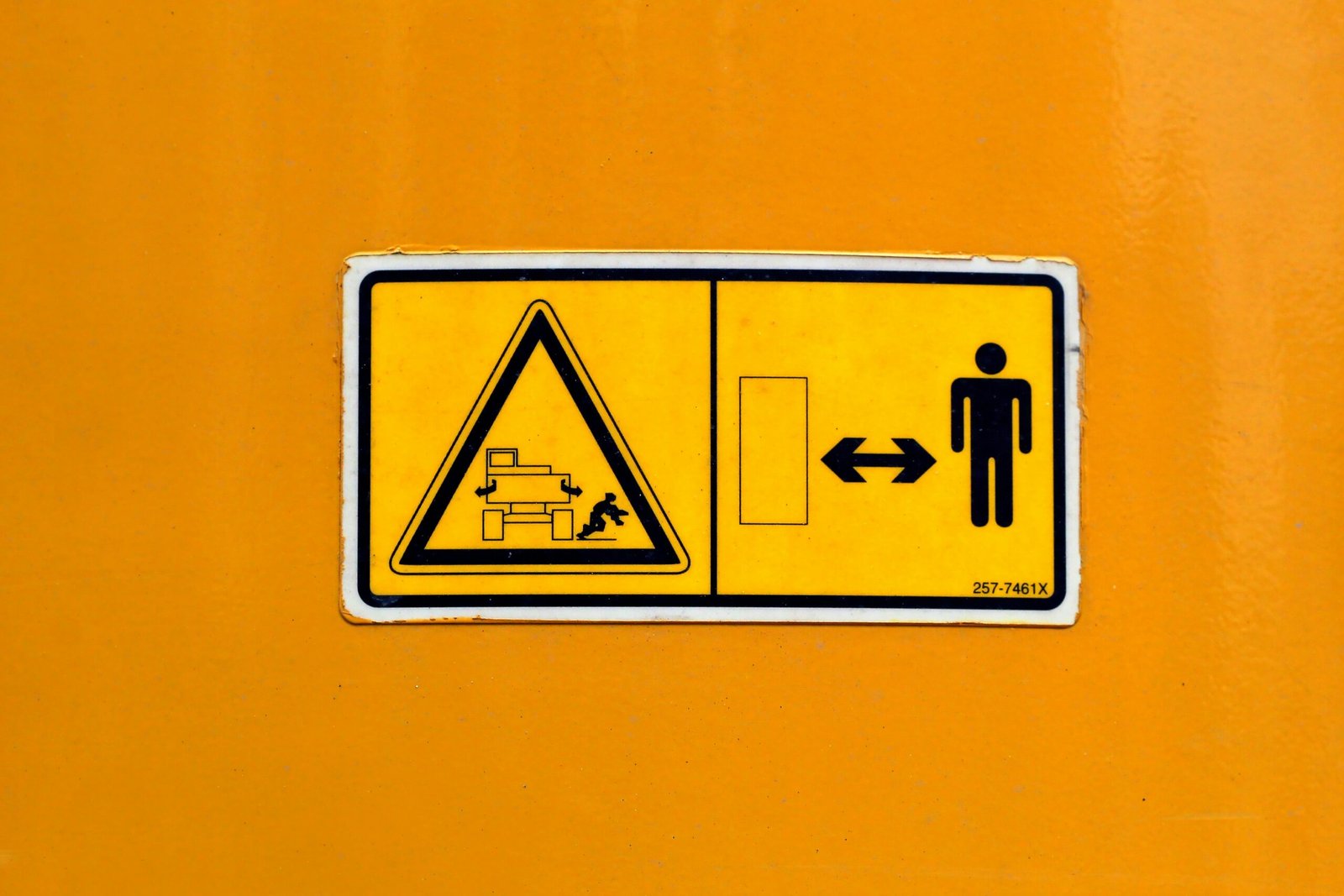 What It Means When 'This Sign Shows When a Lift Is Safe to Use' Appears