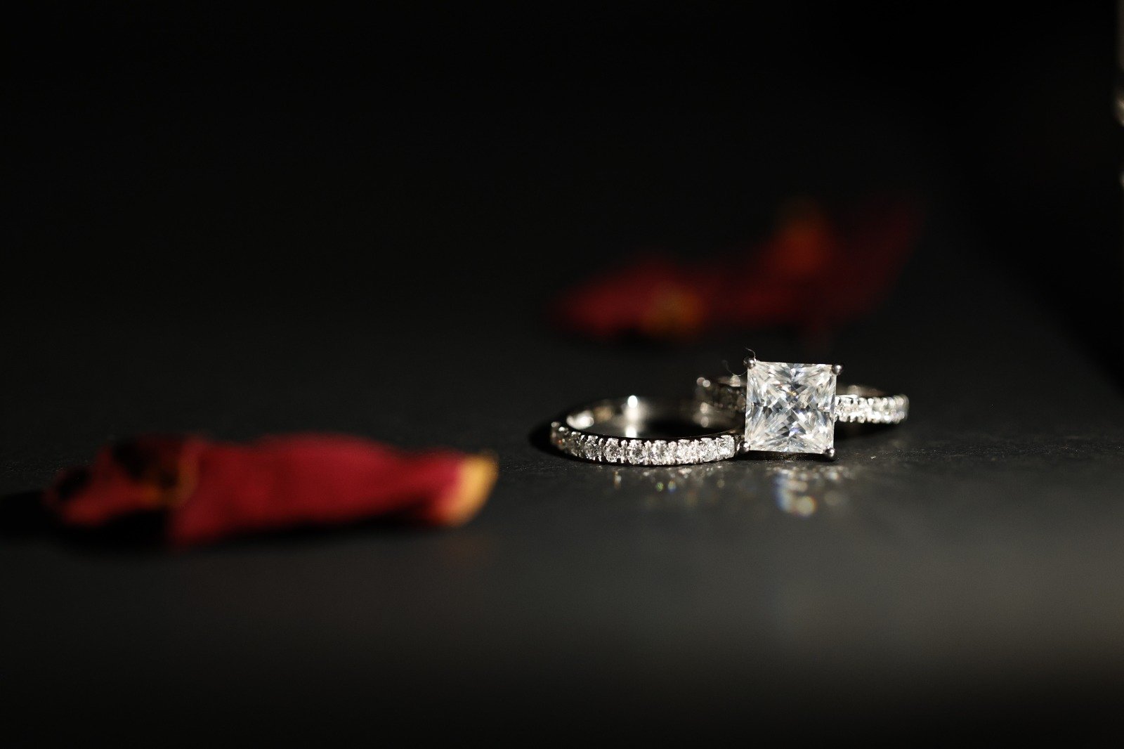 Celebrate the Season with Ethical Sparkle: Lab‑Grown Diamond Gifts