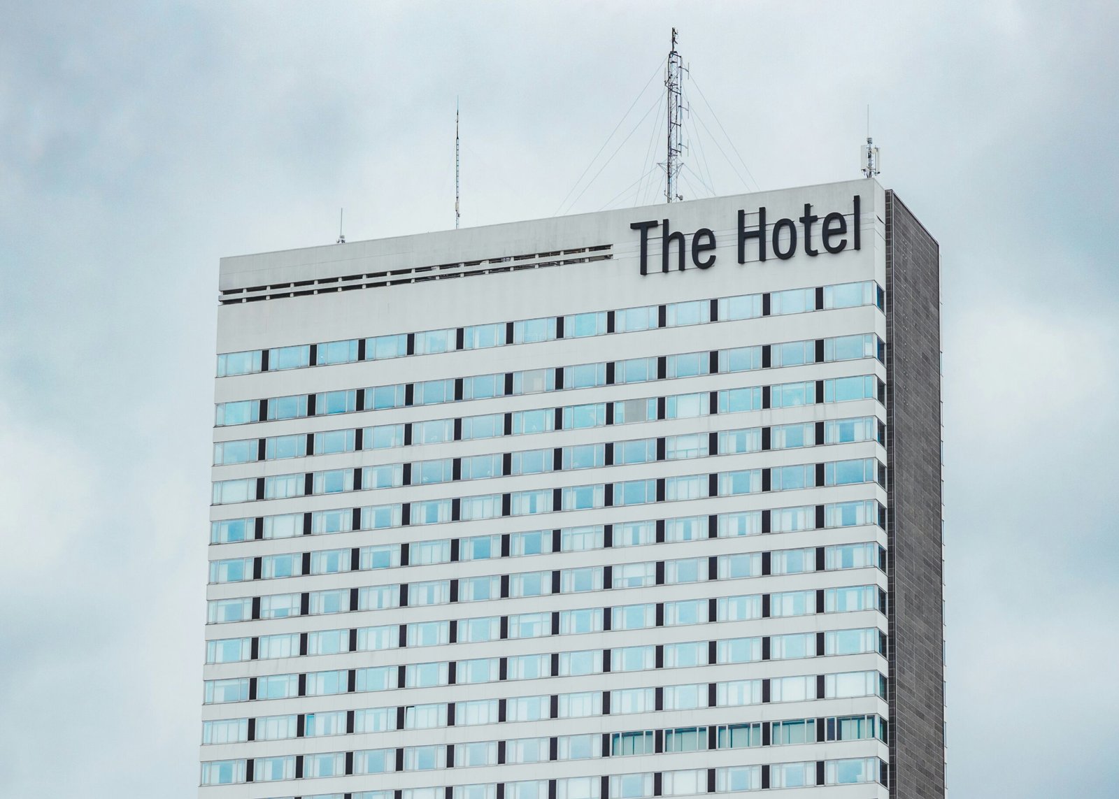 Maximize Comfort and Savings with These Hotel Travel Tweaks